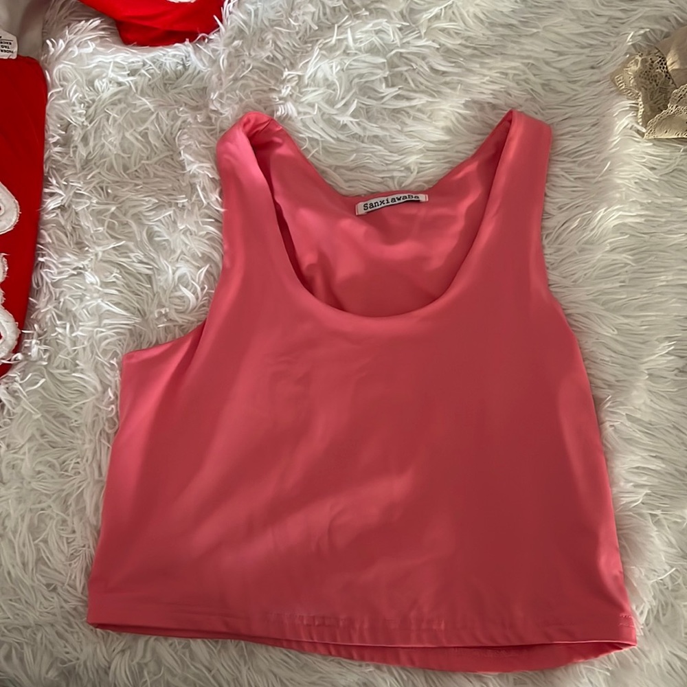 XL amazon light pink tank top